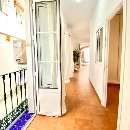 Comfortable Old Town, Parking Optional Sevilha